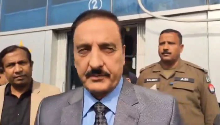 راولپنڈی کے بعدکمشنرملتان کی نظربندی،اطلاعات سوشل میڈیا پر وائرل