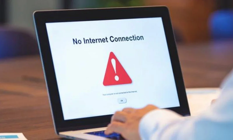 انٹرنیٹ سروس بند، صاف شفاف الیکشن کرانے پرسوالیہ نشان:ووٹرز کا گلہ شکوہ