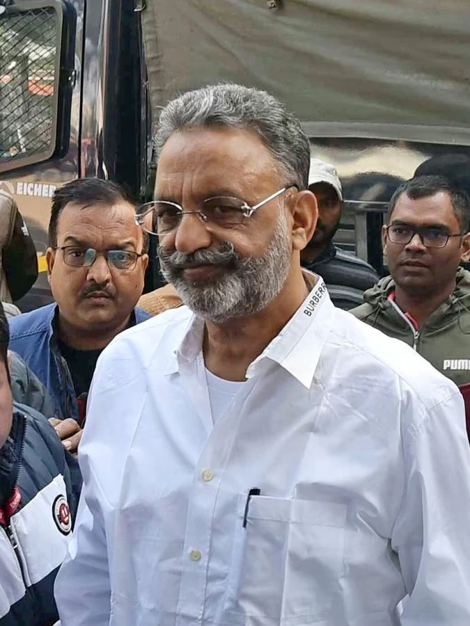 مختار انصاری کی موت: جرائم اور گینگ وار کی دنیا میں عروج کی کہانی