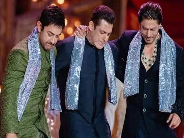 شاہ رخ، عامر اور سلمان خان برسوں بعد ایک ساتھ ڈانس