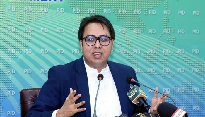 پنجاب پولیس نے امریکا میں مقیم شہباز گل کے خلاف کارروائی کا فیصلہ کرلیا