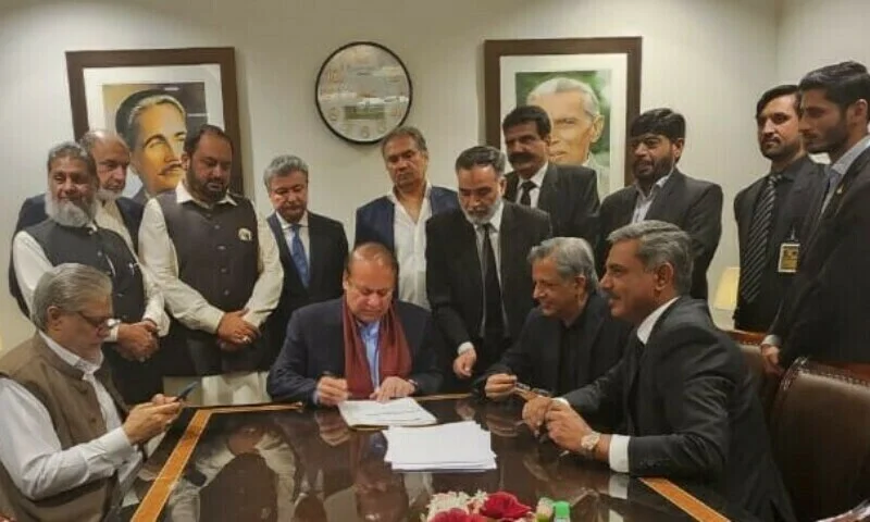 نواز شریف کی چوتھی بار وزیراعظم نہ بننے کی خواہش درست نہیں، رانا ثناء اللہ