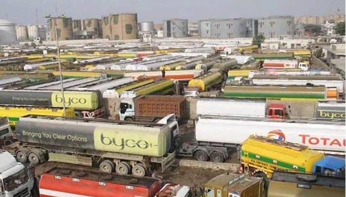 آئل ٹینکر اونرز ایسوسی ایشن کا منگل سے پیٹرول اور ڈیزل کی سپلائی بند کرنے کا اعلان