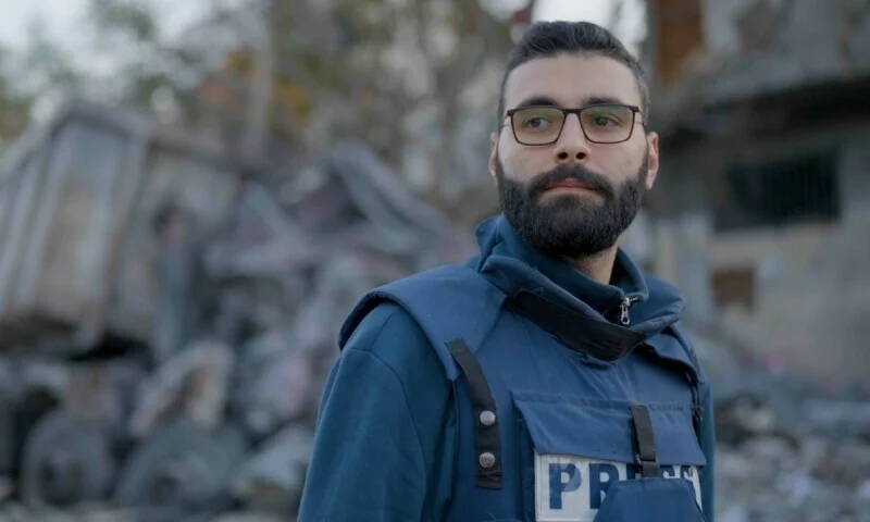 مشہور فلسطینی صحافی معتز عزیزہ "ٹائم میگزین" کی 100 بااثر شخصیات میں شامل۔