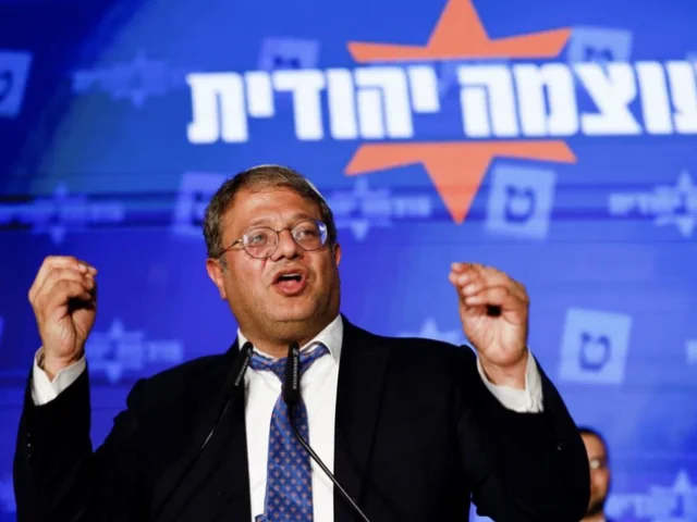 ایران پر حملے کے بعد اسرائیلی وزیر نے اپنی ہی فوج پر 'مبہم الفاظ' میں تنقید کی۔