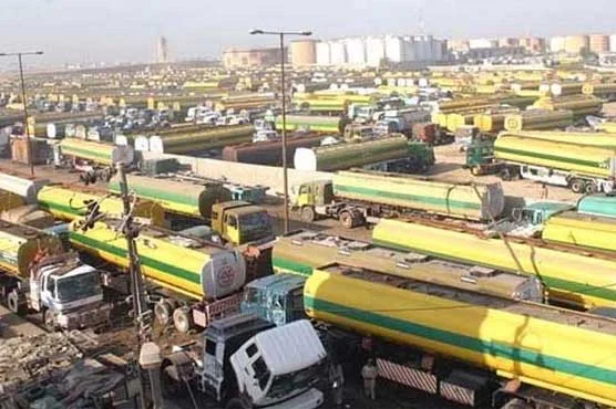 آئل ٹینکر اونرز ایسوسی ایشن نے آج سے پیٹرول اور ڈیزل کی سپلائی بند کرنے کا اعلان کیا ہے۔