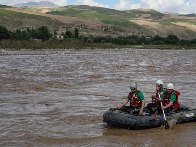 مینجمنٹ نے بھارت کیخلاف میچ کے بعد عماد کو واپس بھیجنے کا فیصلہ کرلیا