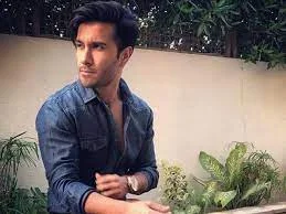 پاکستانی اداکار فیروز خان کی دوسری شادی کی تقریبات شروع ہوگئیں