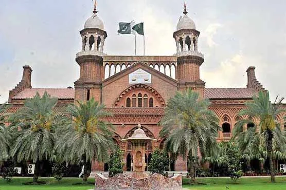 شہری نے سستی بجلی کی فراہمی کے لئے لاہور ہائی کورٹ میں درخواست دائر