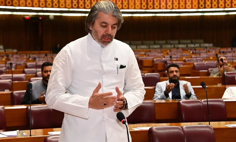 "حج پالیسی 2025 کی منظوری، سرکاری حج پیکج 10 لاکھ 65 ہزار سے 10 لاکھ 75 ہزار روپے کے درمیان ہوگا"