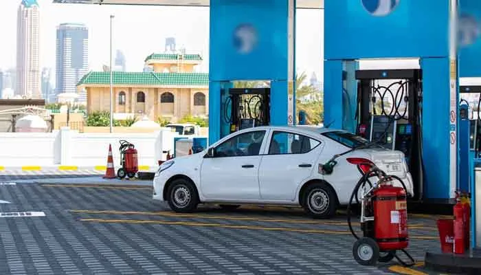 یو اے ای میں پیٹرول اور ڈیزل مہنگا، ٹول ٹیکس میں 50 فیصد اضافہ