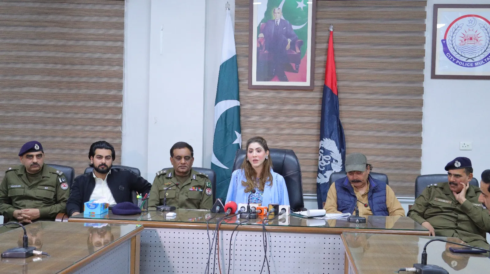 "پنجاب ویمن پروٹیکشن اتھارٹی کی کوششیں: حنا پرویز بٹ کا ملتان میں جنسی زیادتی کے متاثرین سے ملاقات"