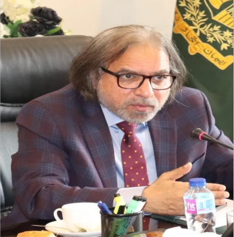 "وفاقی سیکرٹری کا سی سی آر آئی ملتان میں کپاس کے تحقیقی منصوبوں کا جائزہ"