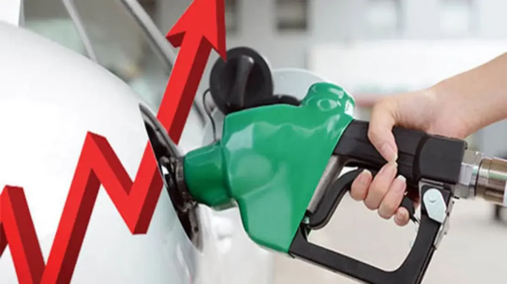 حکومت نے پٹرولیم مصنوعات کی قیمتوں میں اضافہ کر دیا