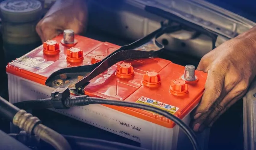 بیٹریوں کی درآمد پر کسٹم ویلیو پر نظرثانی کا فیصلہ