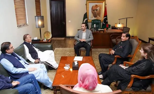 بلاول بھٹو زرداری کی ملاقات: لاہور میں سیاسی تبادلہ خیال