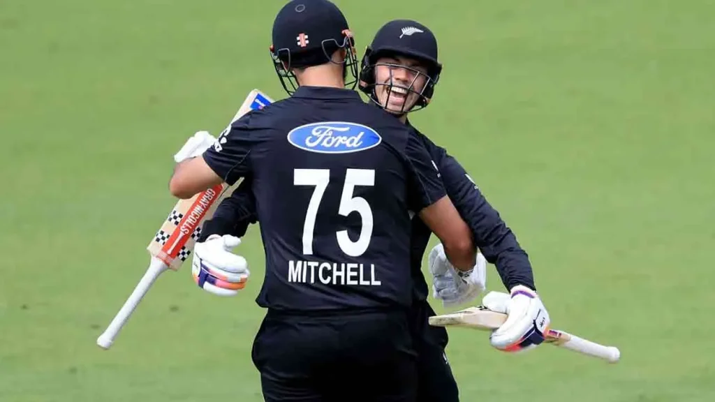 پہلا ون ڈے: نیوزی لینڈ نے پاکستان کو 73 رنز سے ہرا دیا