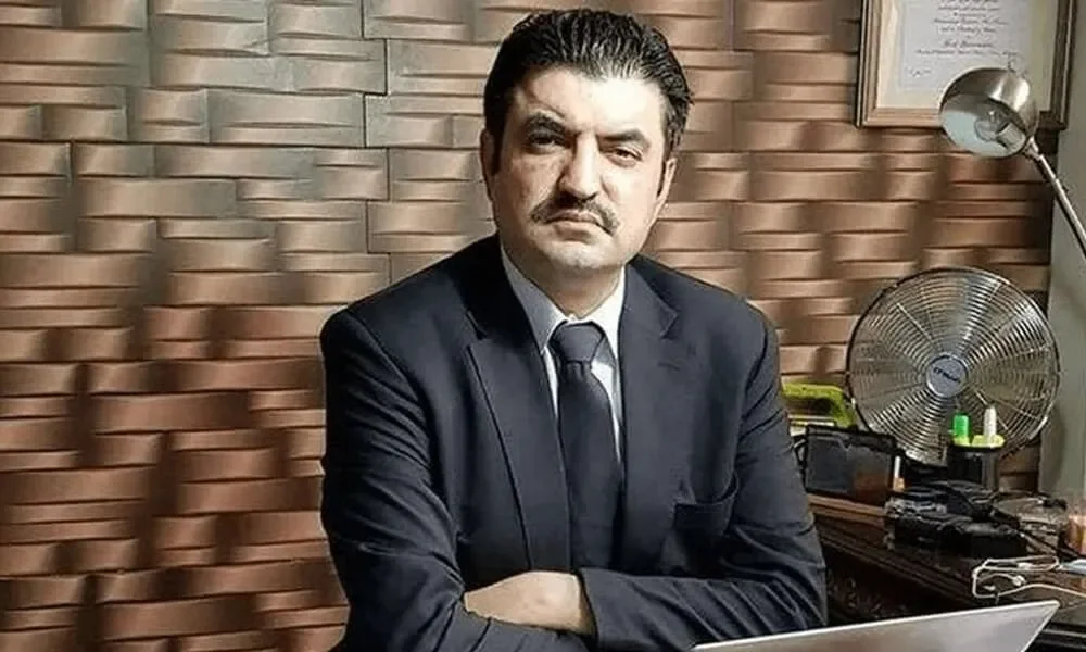 تحریک انصاف اپنے اہداف سے ہٹ گئی : شیر افضل مروت