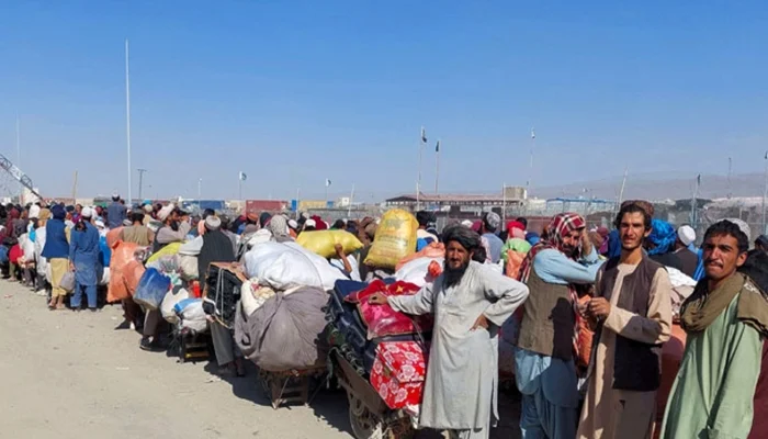 افغان سٹیزن کارڈ ہولڈرز کے ملک چھوڑنے کی ڈیڈ لائن ختم، جڑواں شہروں کو نو گو ایریا بنایا گیا