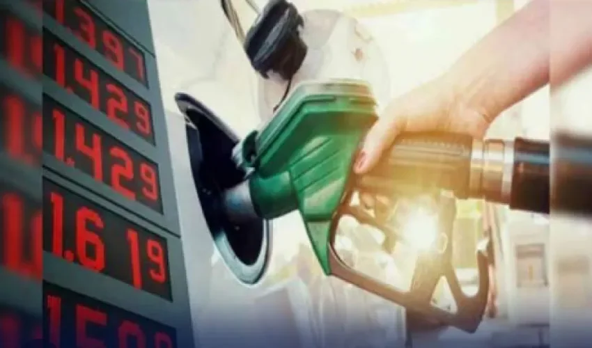 عیدالفطر پر پیٹرول کی قیمت میں کمی کا امکان: عالمی مارکیٹ میں قیمتوں میں کمی
