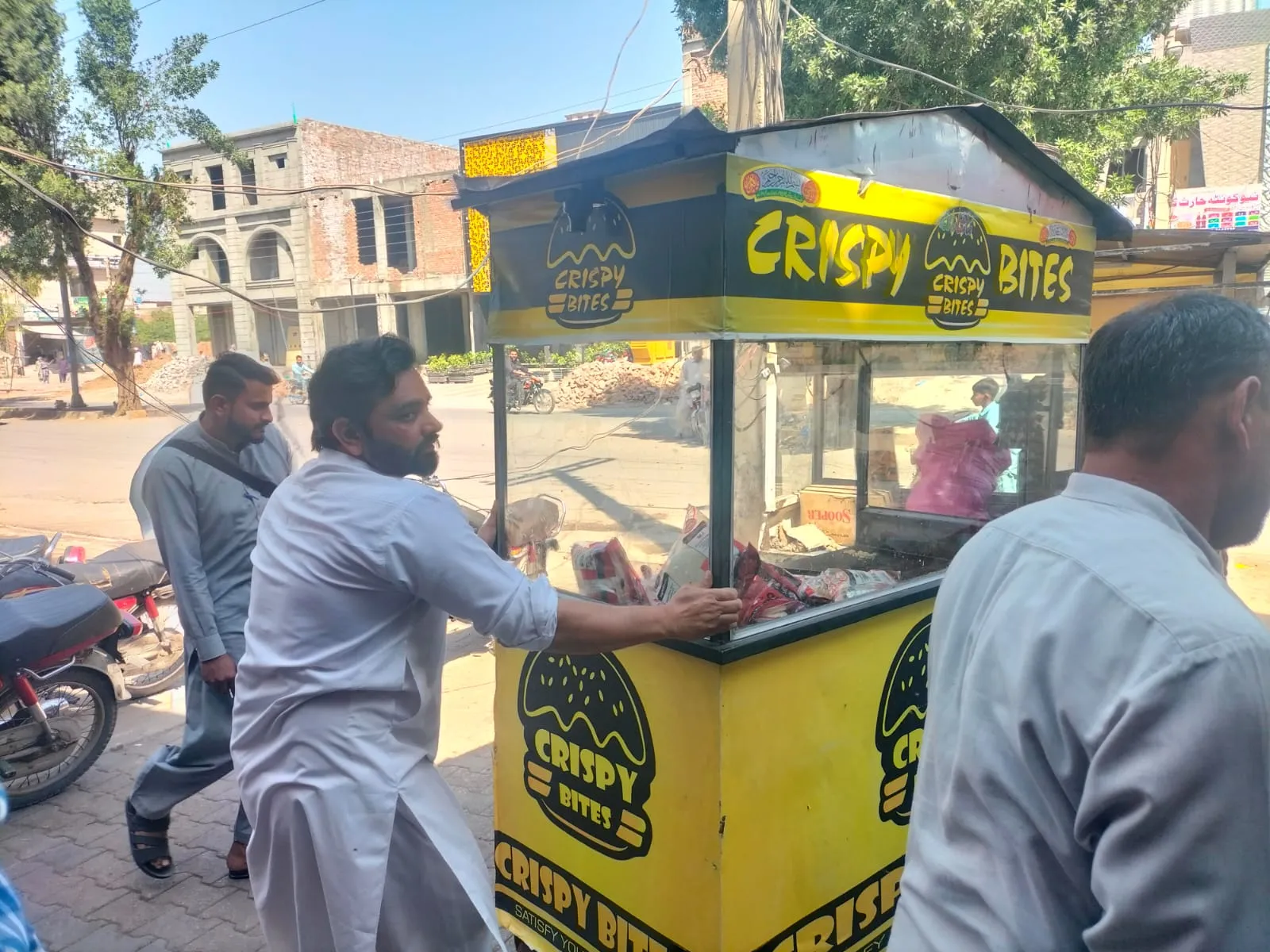 "پنجاب کے ویژن کے مطابق تجاوزات کے خلاف کارروائیاں: ایم ڈی اے انفورسمنٹ ٹیم کی کامیاب کارروائیاں"