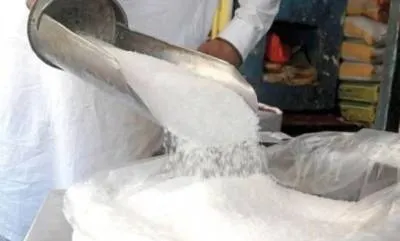 چینی کی فی کلو قیمت 180 روپے تک پہنچ گئی: عوام پر اثرات