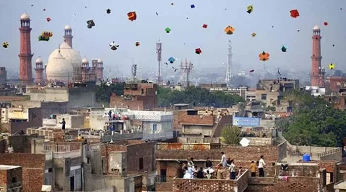 حکومت کا بسنت پر عائد پابندی اٹھانے پر غور شروع