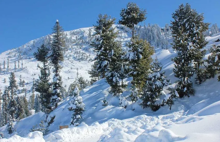 سوات میں بارش اور ژالہ باری: موسم سرد ہوگیا