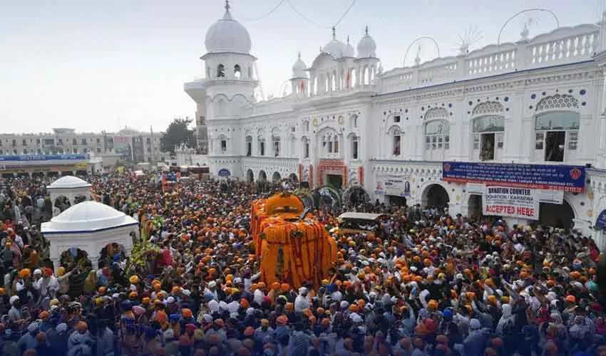 بیساکھی میلہ: 3 ہزار بھارتی سکھ یاتری کل پاکستان پہنچیں گے
