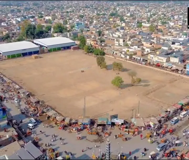 تونسہ شریف:اسسٹنٹ کمشنر کی کارروائی ،شاہ سلیمان پارک سے ٹھیکیدار اور منشی کام چھوڑ کرغائب