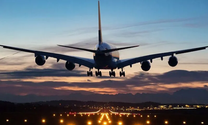 لاہور سے جدہ جانے والی نجی ایئر لائن کی پرواز بڑے حادثے سے بچ گئی