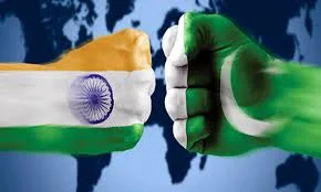 "پاک بھارت کشیدگی کم کرانے کیلئے عالمی برادری سرگرم: سعودی، کویتی اور امریکی ردعمل"