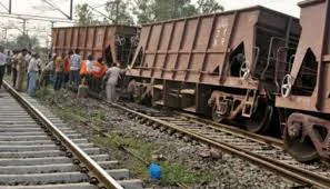 مٹیاری کے قریب ٹرین کی بوگی پٹری سے اتر گئی