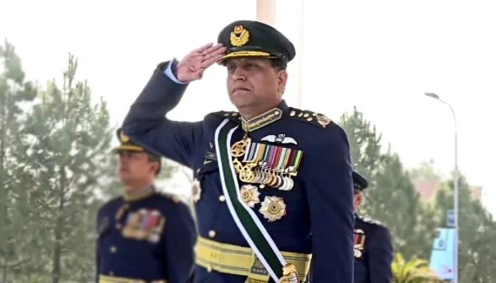ائیر چیف مارشل کی مدت ملازمت مکمل ہونے پر انکی خدمات جاری رکھنے کا فیصلہ