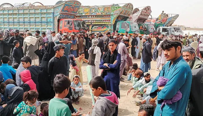 ملک میں غیر قانونی طور پر مقیم غیرملکیوں کے خلاف آپریشن تیز کرنے کا فیصلہ کرلیا گیا۔