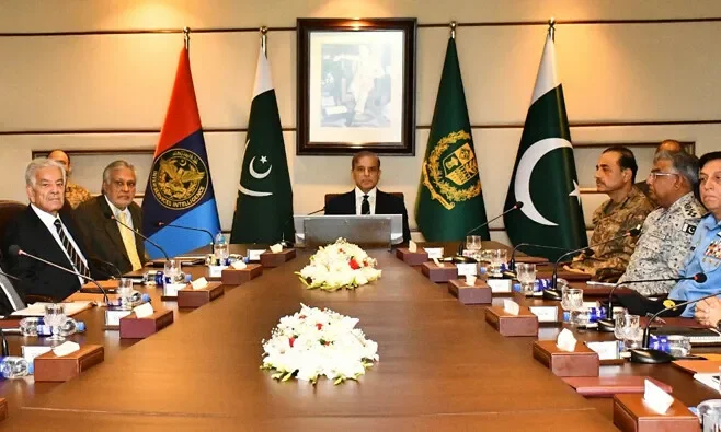 پوری قوم بہادر مسلح افواج کے پیچھے ہے: وزیراعظم شہباز شریف