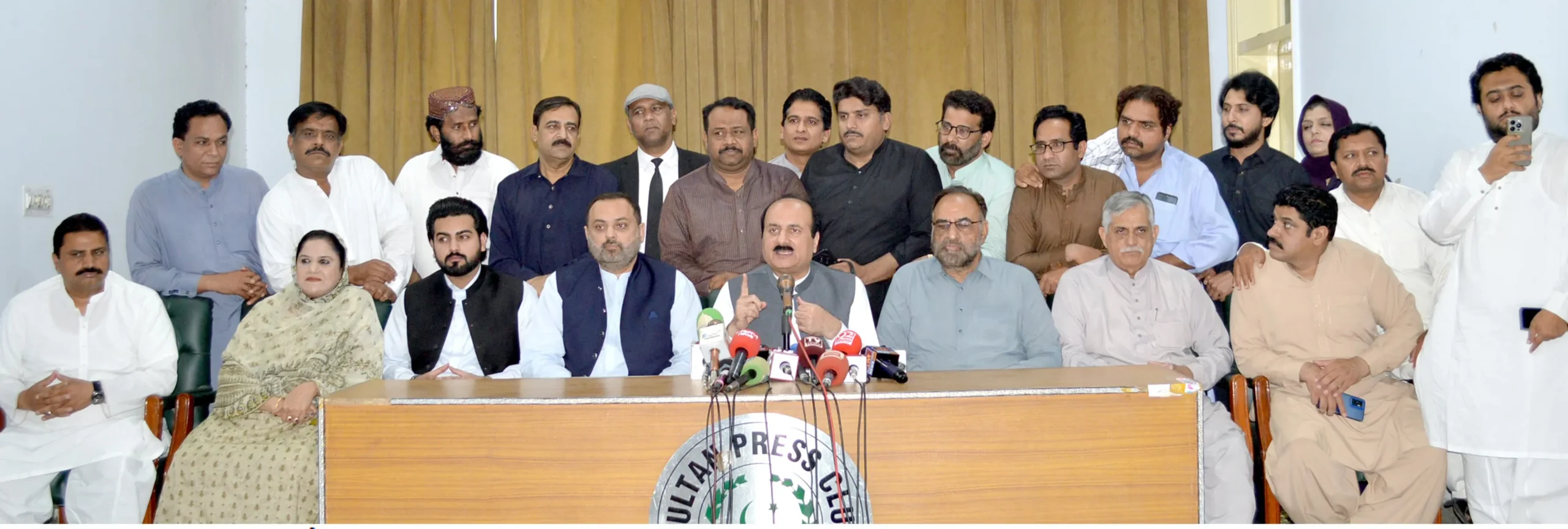 پاکستان شام، عراق، لیبیایا فلسطین نہیں، بھرپور جواب دینگے:رانا مشہود