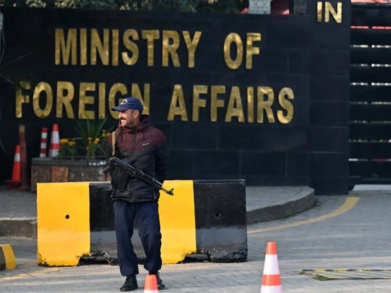 ایران میں 5 ہزار پاکستانی زائرین موجود ہیں: دفتر خارجہ