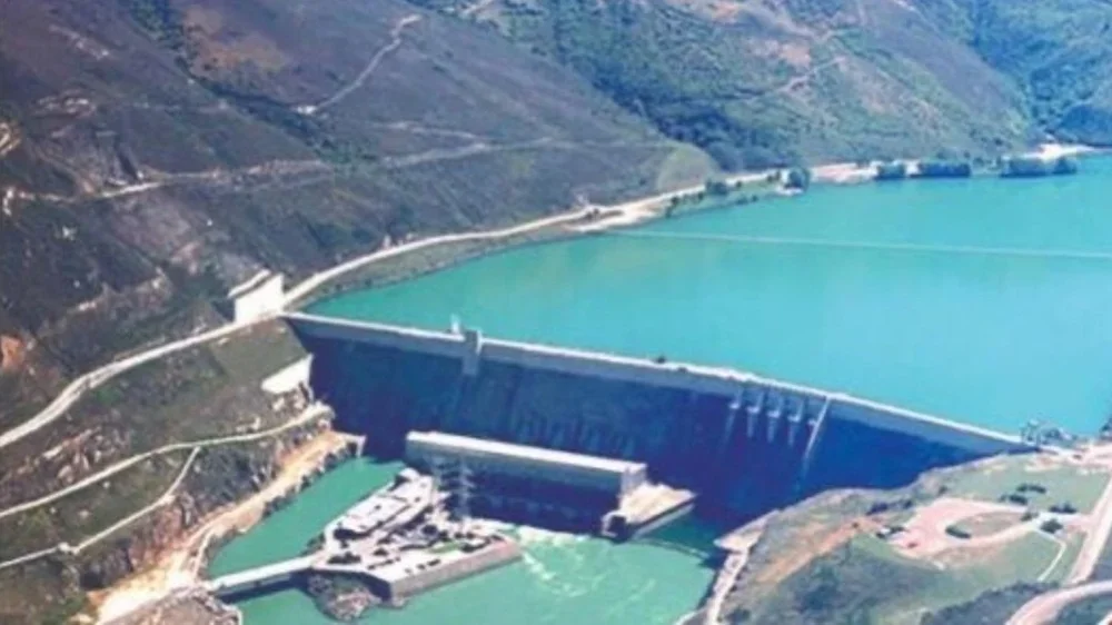 "ملک میں بڑے آبی ذخائر کی تعمیر میں تیزی لانے پر غور"