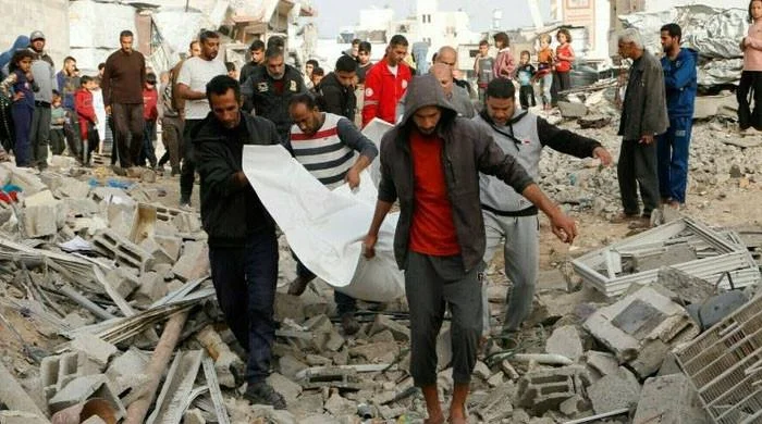 ترکیہ میں 5.8 شدت کے زلزلے نے سب کچھ ہلا کر رکھ دیا، درجنوں افراد زخمی