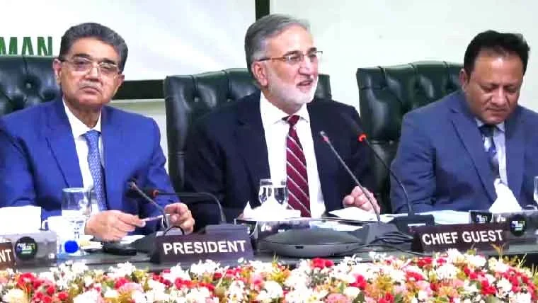 کب تک آئی ایم ایف سے قرضے لے کر ملک چلائیں گے؟ چیئرمین نیب