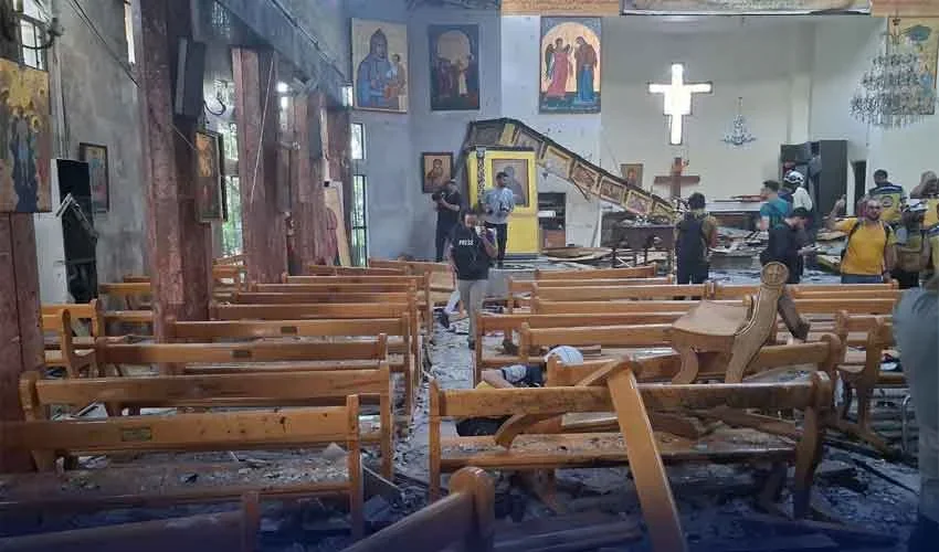 دمشق چرچ خودکش دھماکا: 15 افراد جاں بحق