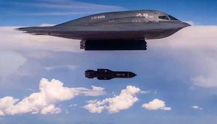 امریکہ نے ایران پر حملہ کر دیا: 6 بنکر بسٹر بم اور 30 ٹوماہاک میزائل استعمال