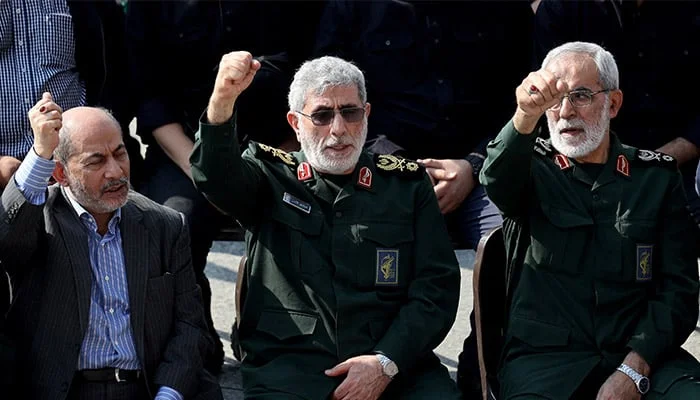 ایرانی فوج کے ایک اور کمانڈر زندہ نکل آئے، اسماعیل قاآنی کی جشن میں شرکت