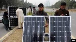 پاکستان شمسی توانائی سے 25 فیصد بجلی بنانے والا پہلا بڑا ملک بن گیا