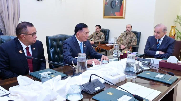 وزارتوں کی کارکردگی، تادیبی کارروائی سے نہیں بچیں گے: شہباز شریف