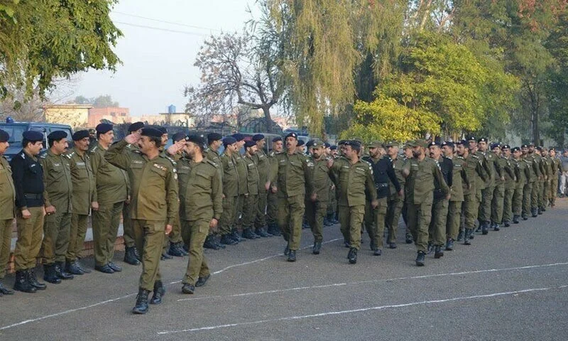 پنجاب پولیس: دوہری شہریت پولیس اہلکار فوری سرٹیفکیٹ جمع کروائیں