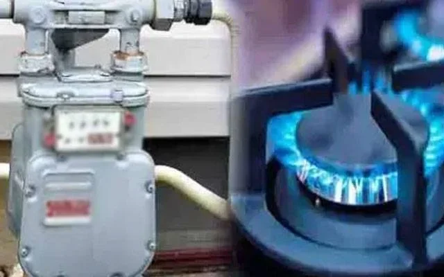 سرپلس ایل این جی کھپانے کیلئےگھریلو گیس کنکشن پر پابندی اٹھانے پر غور