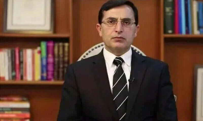 سینیٹ انتخابات پر سیاسی کمیٹی کا فیصلہ سب کو قبول ہوگا، بیرسٹر گوہر