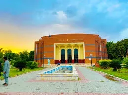 زکریا یونیورسٹی :بجلی کفایت شعاری پالیسی ٹھُس،دورانِ تعطیلات ائیرکنڈیشنرز کا بے دریغ استعمال (شعبہ ایڈوانس میٹریل سائنس پیش پیش)